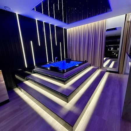 Masarska 6 Vip Apartamenty Jacuzzi Krasków Exterior foto