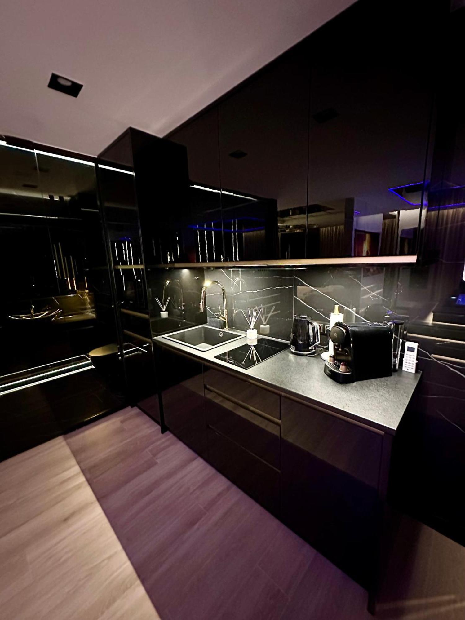 Masarska 6 Vip Apartamenty Jacuzzi Krasków Exterior foto